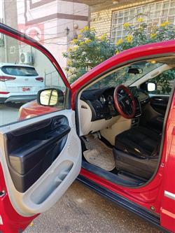 دودج جراند كارافان